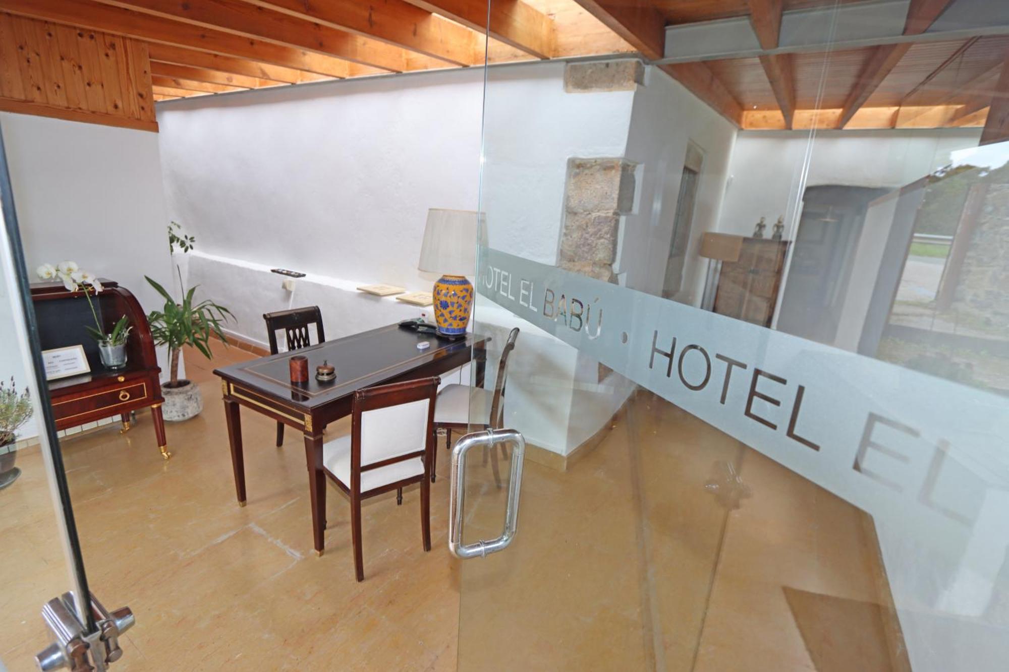 Hotel El Babu Caravia Extérieur photo